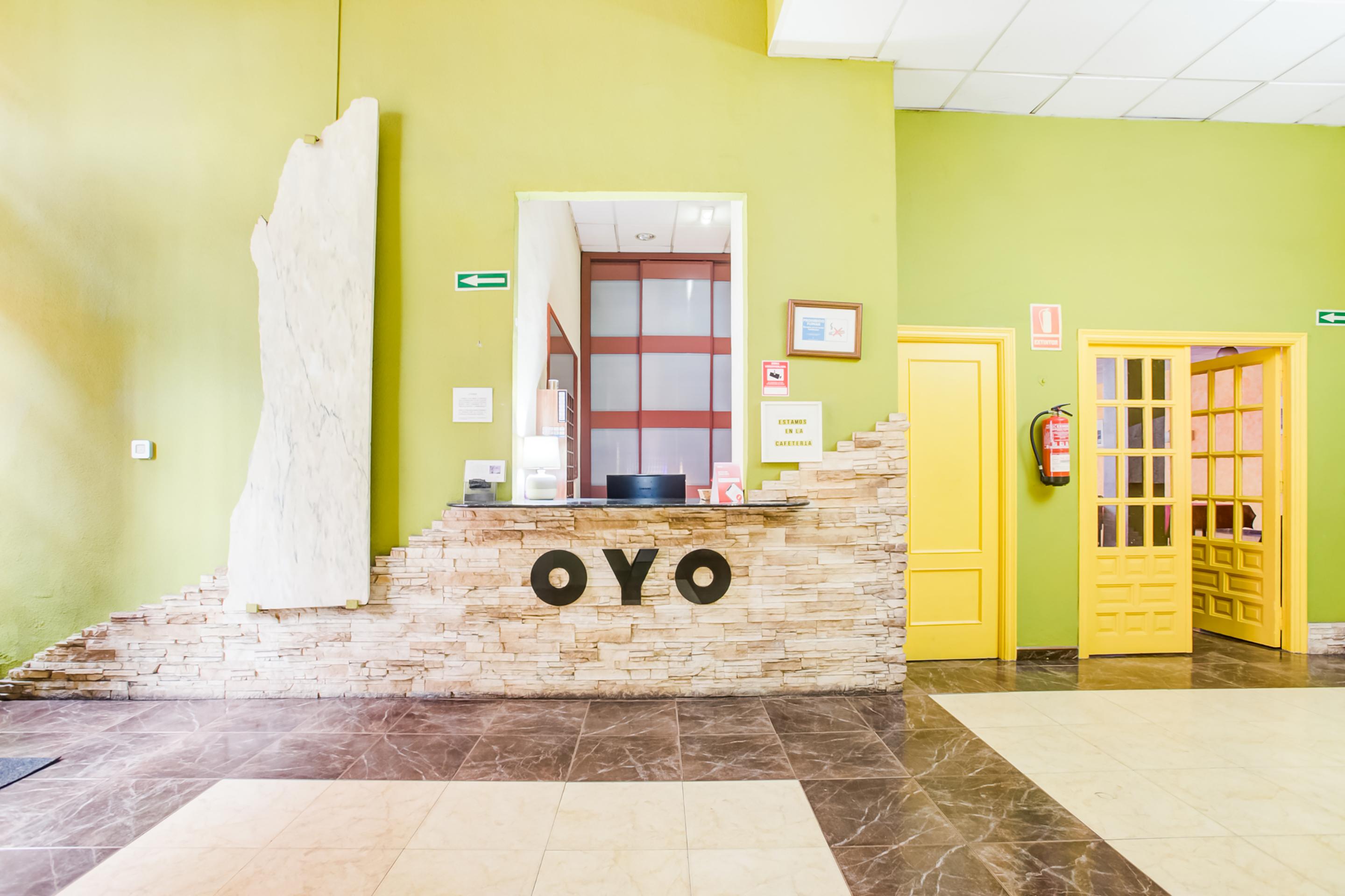 أفيليس Oyo Hotel Parque Empresarial المظهر الخارجي الصورة